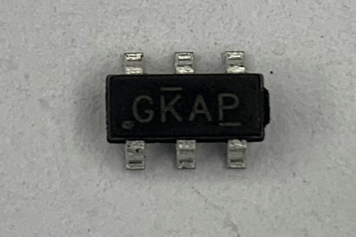 XT4057(具有熱調節(jié)功能單片雙燈顯示的微型線性電池管理芯片)
